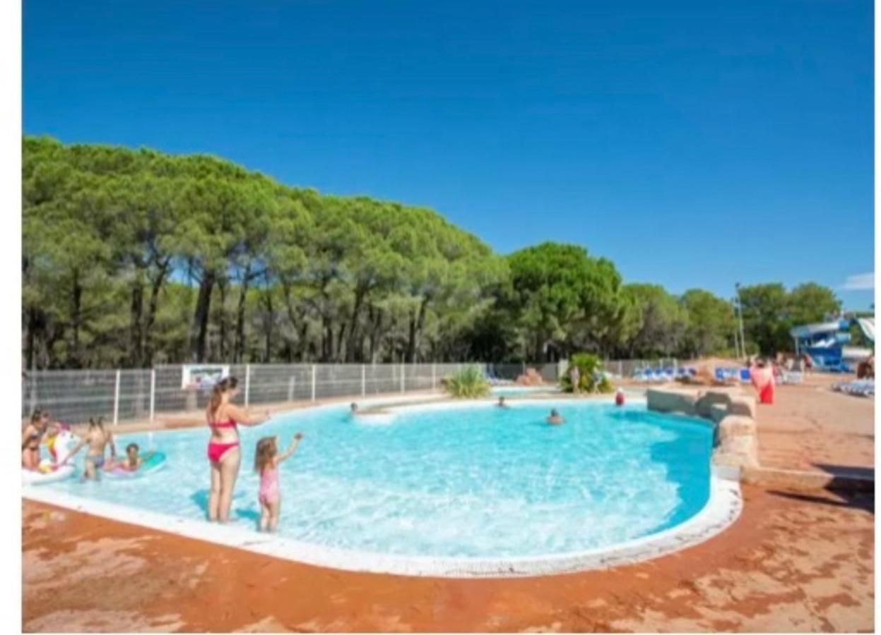 Camping Oasis Village Puget-sur Argens Extérieur photo
