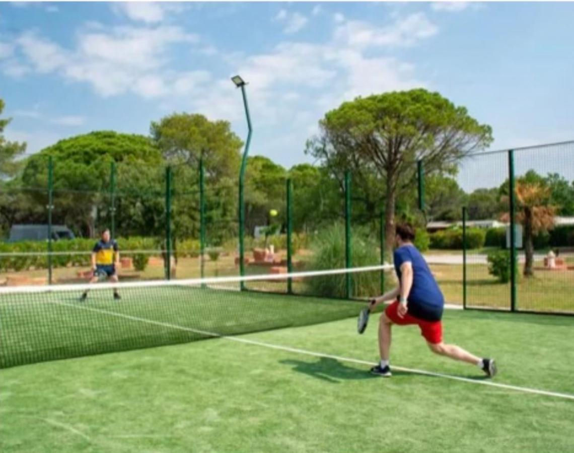 Camping Oasis Village Puget-sur Argens Extérieur photo