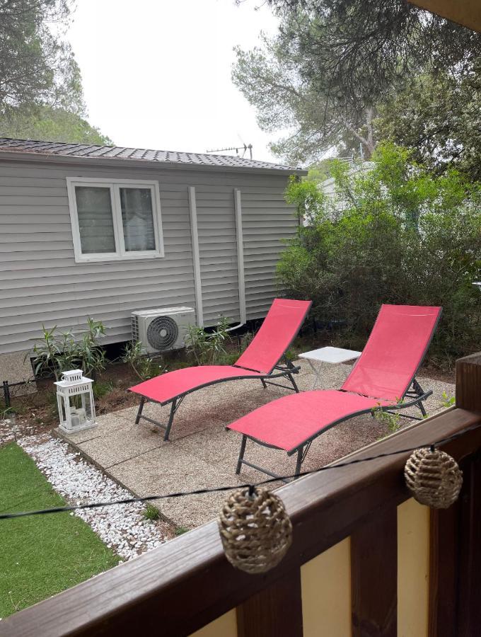 Camping Oasis Village Puget-sur Argens Extérieur photo