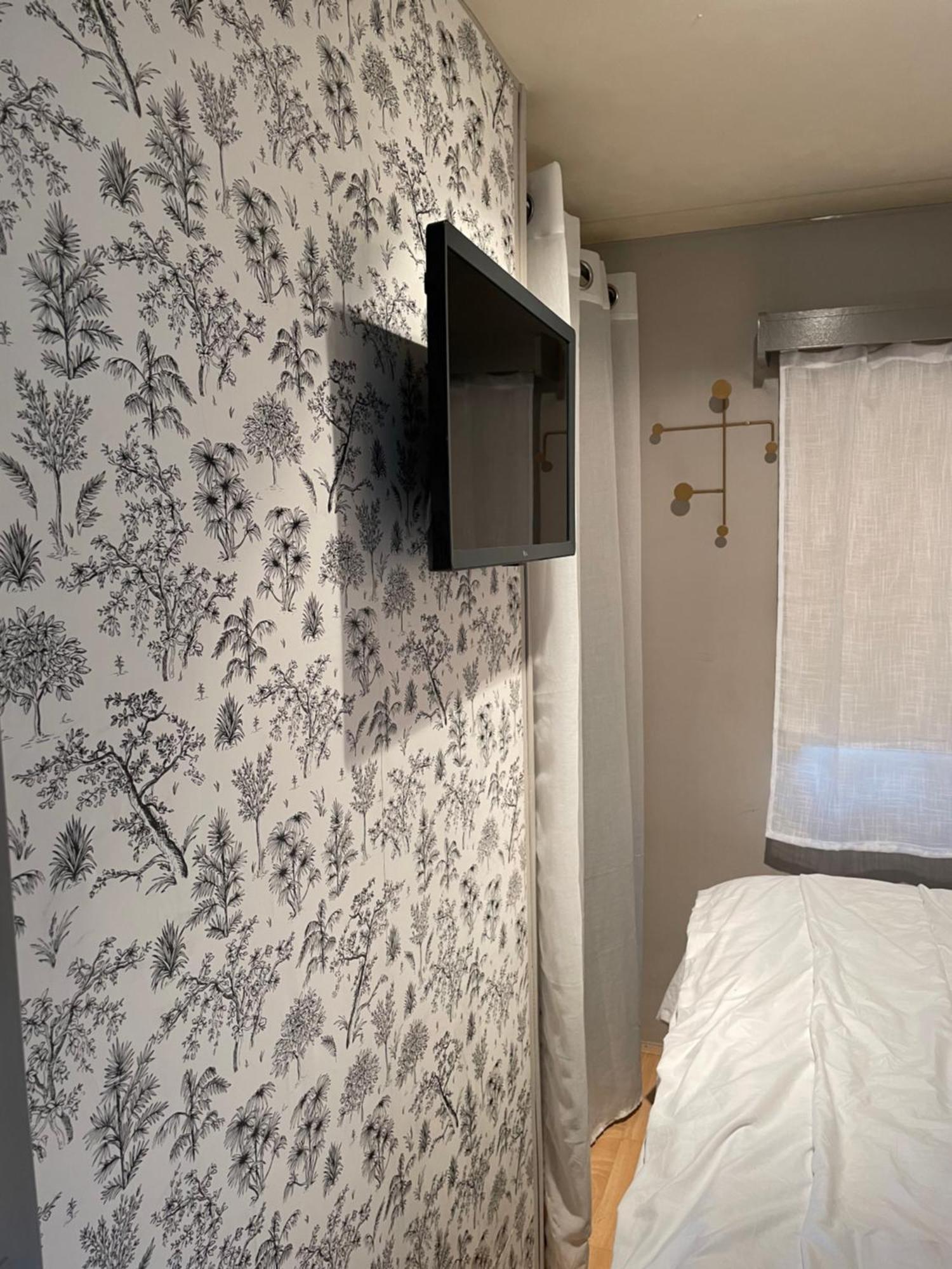 Camping Oasis Village Puget-sur Argens Extérieur photo